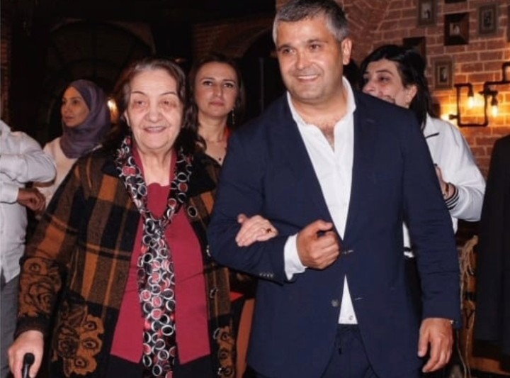 Cəlal Qurbanov 36 il sonra İlk müəllimi ilə görüşdü - FOTO/VİDEO