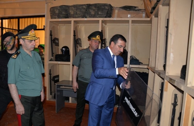 Mirsaleh Seyidov əsgərlərlə nahar etdi – FOTOLAR
