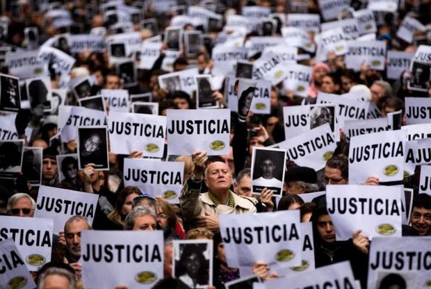 Argentina məhkəməsi İranı insanlığa qarşı cinayətdə ittiham etdi - FOTO