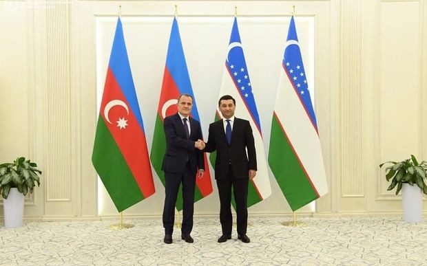 Ceyhun Bayramov Özbəkistanın XİN başçısı ilə bir sıra məsələləri müzakirə edib - YENİLƏNİB + FOTO
