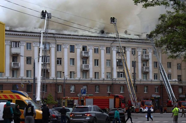 Rusiya Ukraynanın Dnepropetrovsk vilayətini atəşə tutub, ölənlər var - FOTO/VİDEO