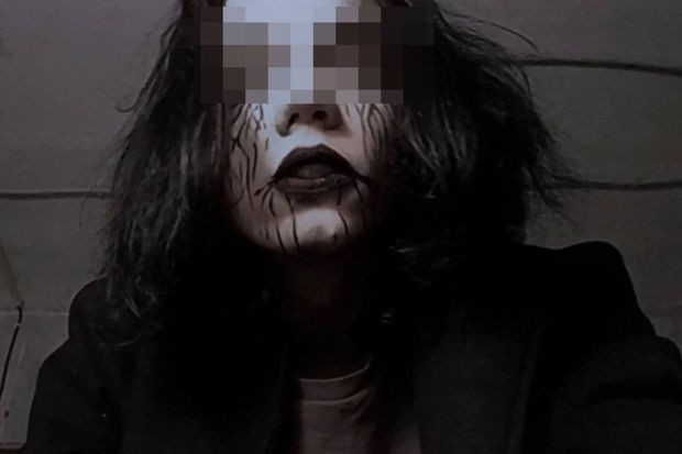 Rusiyada satanist məktəbli oğlan iki qızı bıçaqladı: Sevgili olduqları üçün... - FOTO