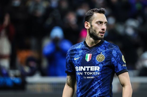 Çalhanoğlu “İnter”in prezidentinə: “Bir fincan qəhvə Tyuram və məndən bahadır”