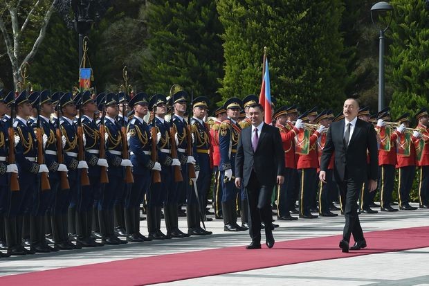 Qırğızıstan Prezidenti Sadır Japarovun rəsmi qarşılanma mərasimi olub - CANLI YAYIM
