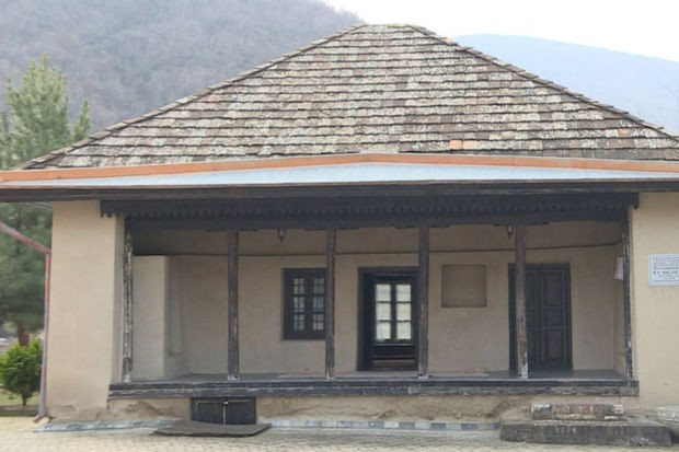 Azərbaycanda latın əlifbası ilə yazılan ilk əlyazmanın saxlanıldığı muzeydən REPORTAJ - FOTO