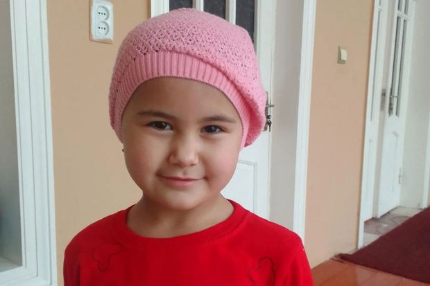 Maşınlarını satsalar da, əməliyyat pulunu toplaya bilməyiblər: Samirənin dəstəyə ehtiyacı var - FOTO
