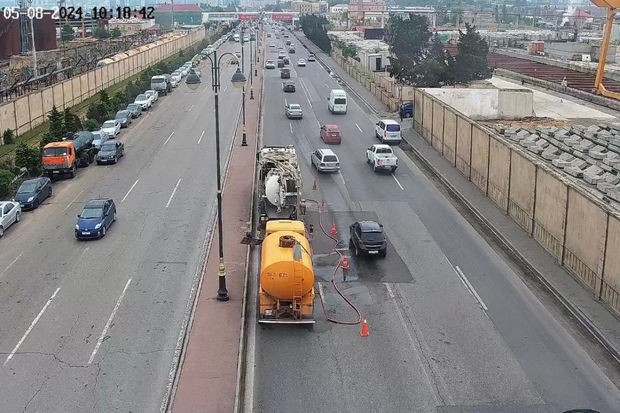 NİİM 8 Noyabr prospektində təmirlə bağlı müraciət edib 