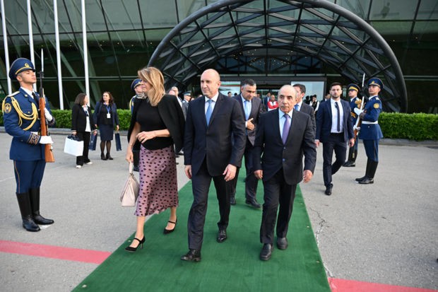 Bolqarıstan Prezidenti Rumen Radevin Azərbaycana rəsmi səfəri başa çatıb