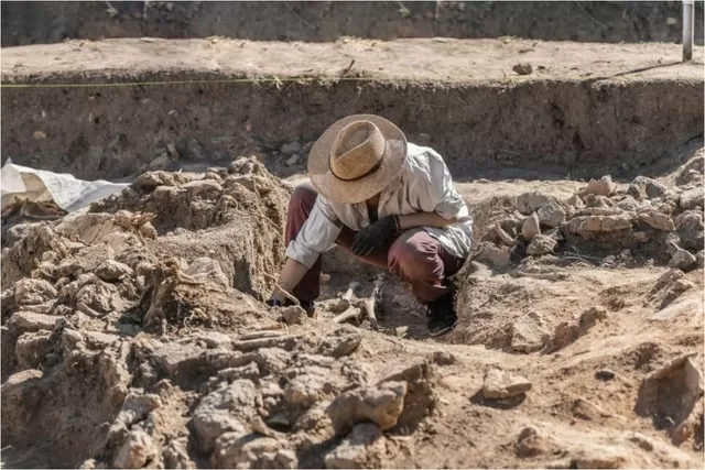 İsa peyğəmbərin kitabxanada gizli qalan təsviri