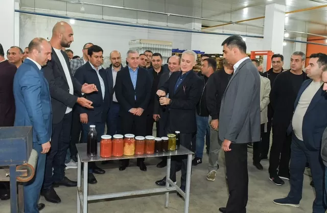 Xankəndi şəhərinin investisiya layihələri iş adamlarına tanıdılıb