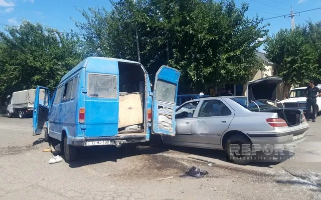 Azərbaycanda mikroavtobus qəzaya uğradı: Yaralılar var
