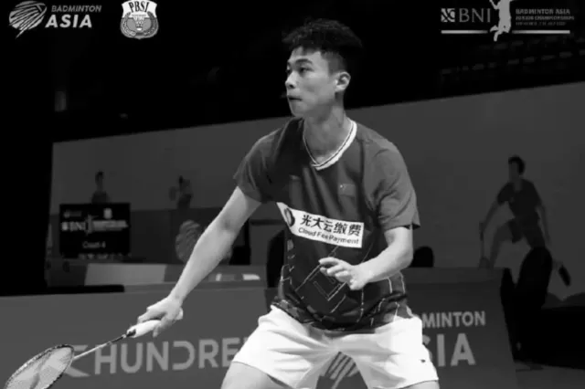 17 yaşlı çinli badmintonçu yarış zamanı dünyasını dəyişib