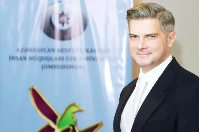Emil Şahzadə vəzifəsindən getdi