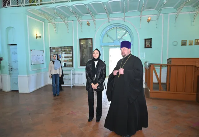 Mehriban Əliyeva Gəncədə Aleksandr Nevski adına Rus Pravoslav kilsəsində olub