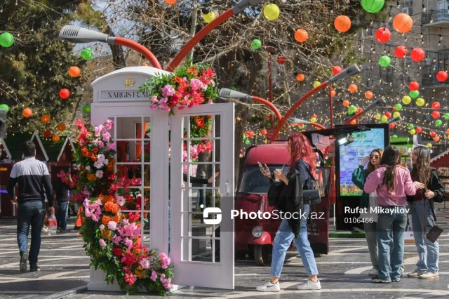 Bayram günlərində paytaxta turist axını var