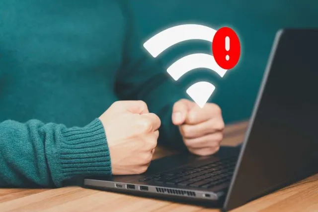 Hakerlər bir milyon rusiyalını 