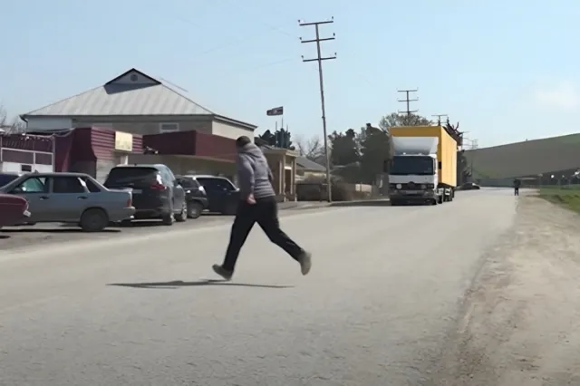 Nişanlar olmayan yol: Tez-tez qəzalar baş verir