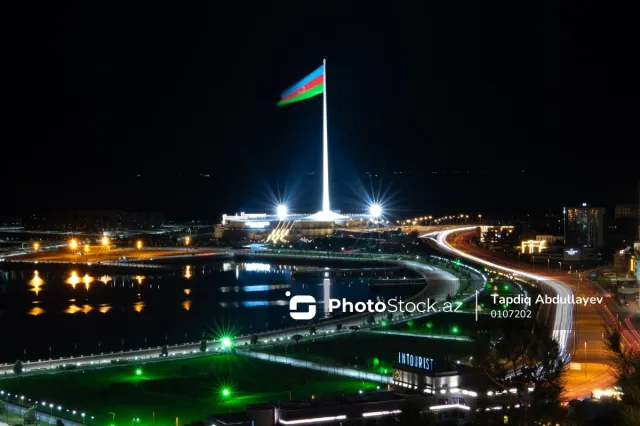 Bakının əsrarəngiz GECƏ MƏNZƏRƏSİ