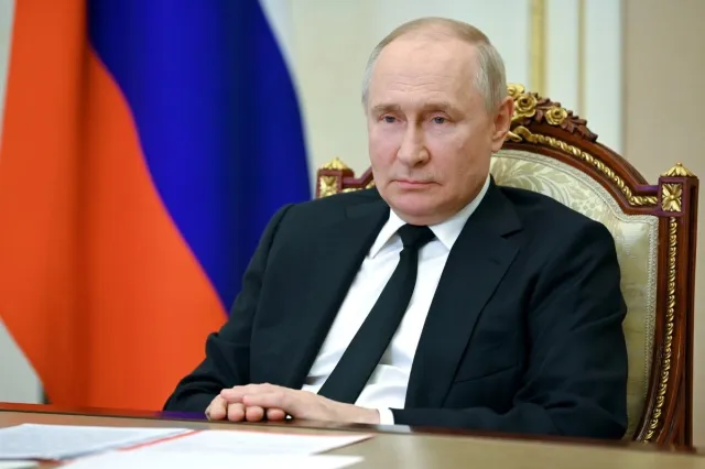 Putinin əmlakı açıqlandı