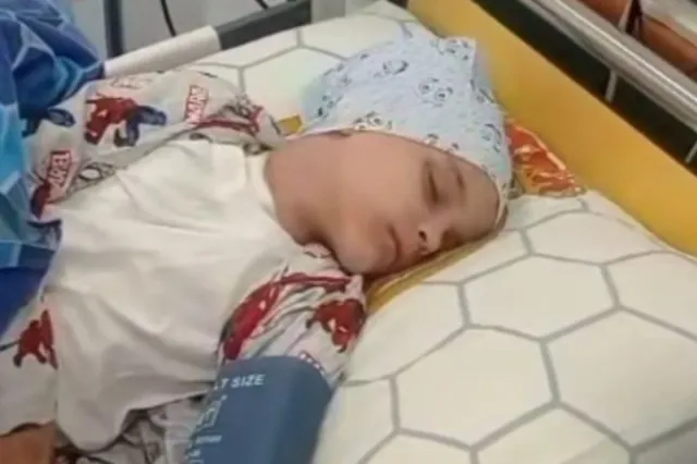 Ölümlə mübarizə aparan Xəyalın anası: 