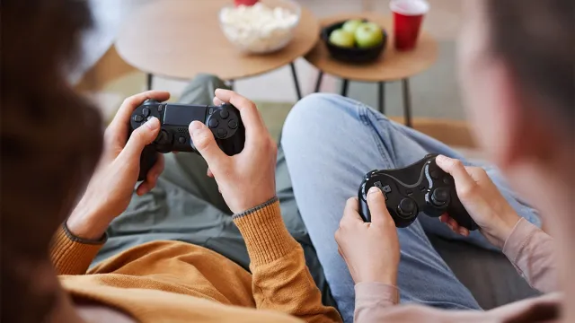 Virtual döyüş real bıçaqlanmaya çevrildi: Dağıstanda qəribə hadisə