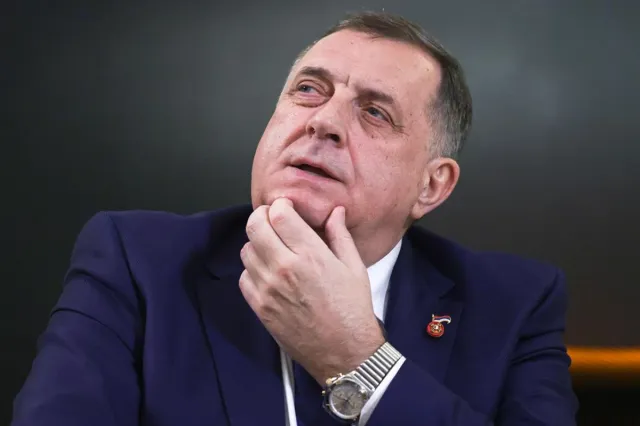 Serb Respublikası prezidentinin iki ölkəyə girişi qadağan ediləcək