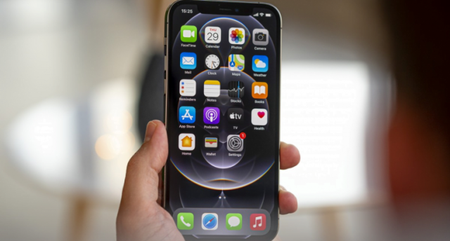 "iPhone" istifadəçilərinə XƏBƏRDARLIQ: Təcili olaraq...