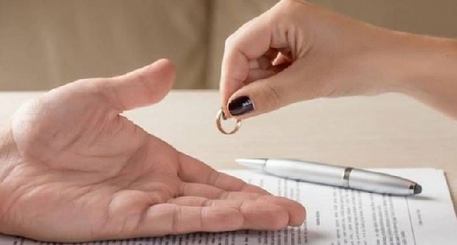 Boşanmadan sonra qızıl-zinət əşyaları kimdə qalmalıdır? - Vəkil