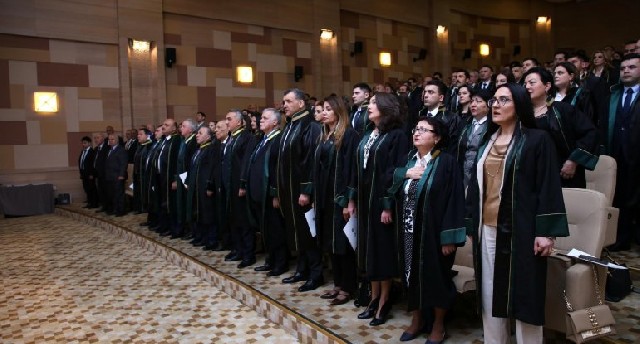 Ölkəmizdə vəkillərin sayı 2609 nəfərə çatdı