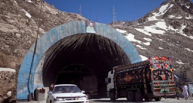 Salanq aşırımında yol qəzası baş verib