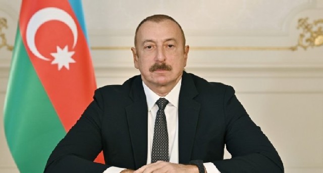 İlham Əliyev Bakıdakı Müqəddəs Məryəm Ana kilsəsində Roma Papasının vəfatı ilə əlaqədar başsağlığı verib