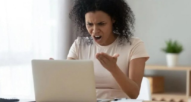 "Windows" söyüş söyməyə icazə verdi - Senzuranı necə ləğv etmək olar?