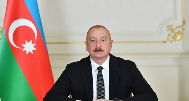 İlham Əliyev: Azərbaycan və İran əlaqələrin inkişafına çalışır
