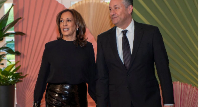 Donald Tramp Kamala Harrisin ərini işdən çıxarıb