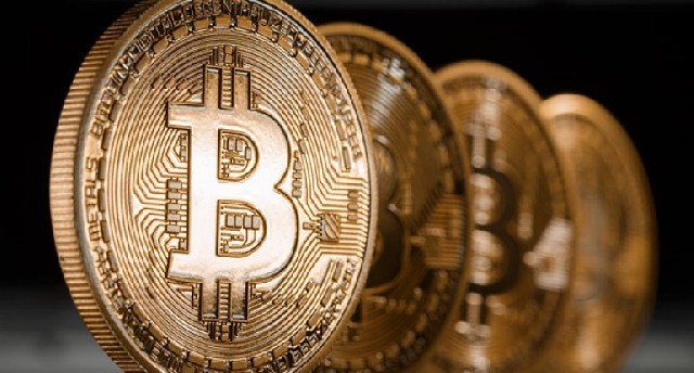 Bitkoinin qiyməti 100 min dolları ötdü