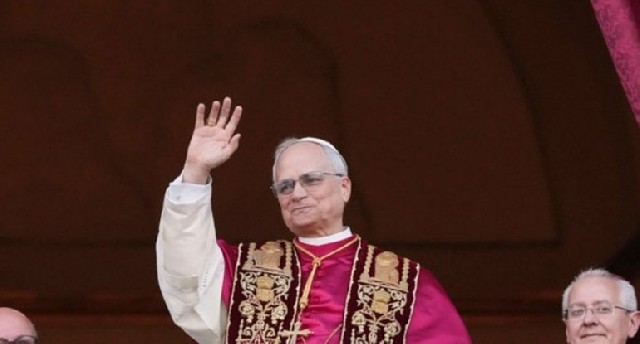 Yeni Roma Papası ilk ayini keçirib