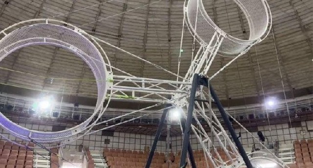 Sirkdə FACİƏ: Gənc gimnast həlak oldu - FOTO