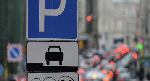 Bakıda parklanma məntəqələrinin sayı azaldılıb