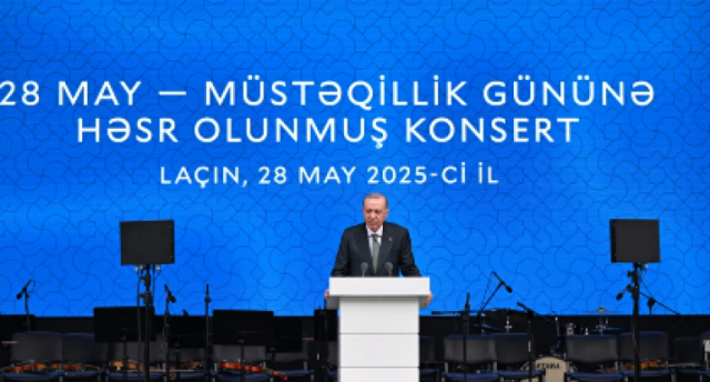 Rəcəb Tayyib Ərdoğan Laçında Səməd Vurğunun şeirindən parça səsləndirib