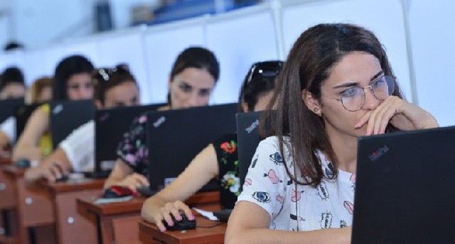 Müəllimlərin sertifikatlaşdırma prosesinin test imtahanı mərhələsi yekunlaşıb