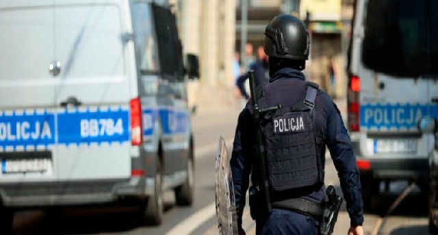 Polşada azərbaycanlıların yaşadığı hostelə polis basqın edib
