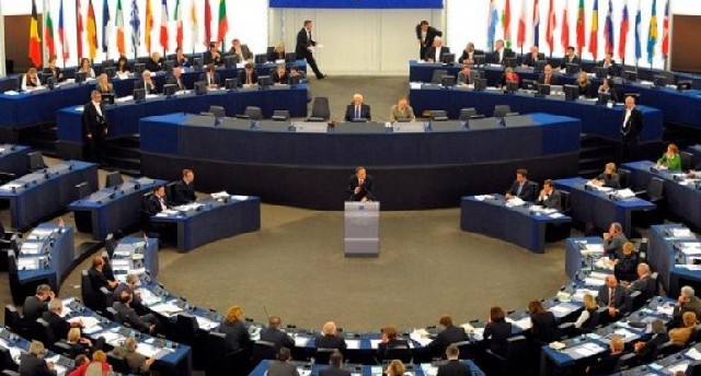 Gürcüstanın AB-yə üzvlüyü dayandırıldı, hökumət tanınmadı
