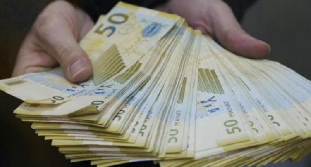 Prezident təqaüdünün məbləği artırıldı