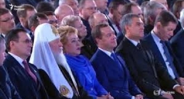 Rusiya elitası üçün səyahət cədvəli: NATO ölkələri, Çin və tropik adalar