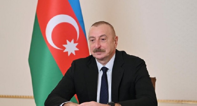 İlham Əliyev Sinqapur Prezidentini təbrik edib