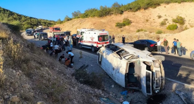 Türkiyədə ağır yol qəzası: çox sayda xəsarət alan var