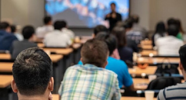 Bu universitetdə təhsil haqqı 2 min manat artırıldı