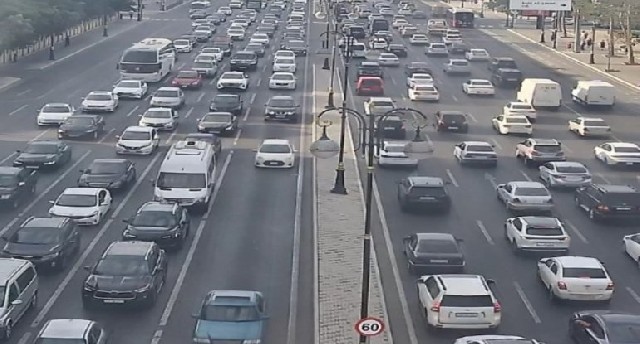 Bakıda sıxlıq olan yollar