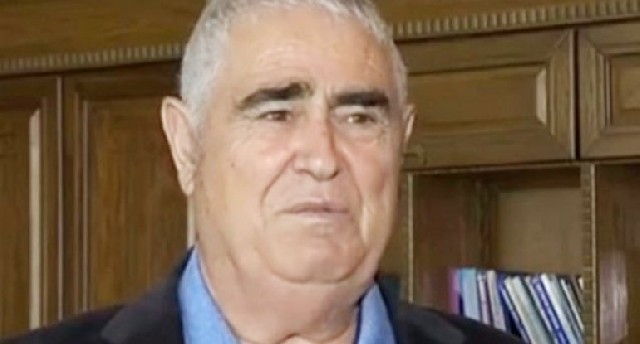 "Bu pulu vermək bizi göynədir"
