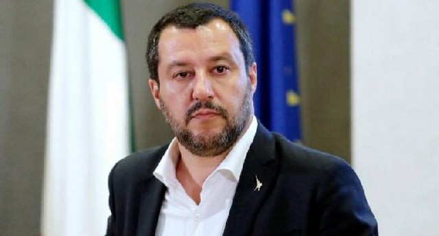Dəbilqəni, jiletini geyin, Ukraynaya get! - Salvini